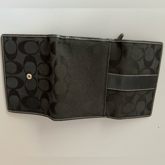 Coach Black Logo Canvas/Leather Billfold and credit card holder. - Picture 3 of 11